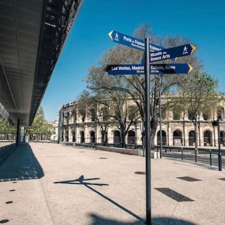 Studio « Le Boheme Chic » Nîmes Exteriör bild