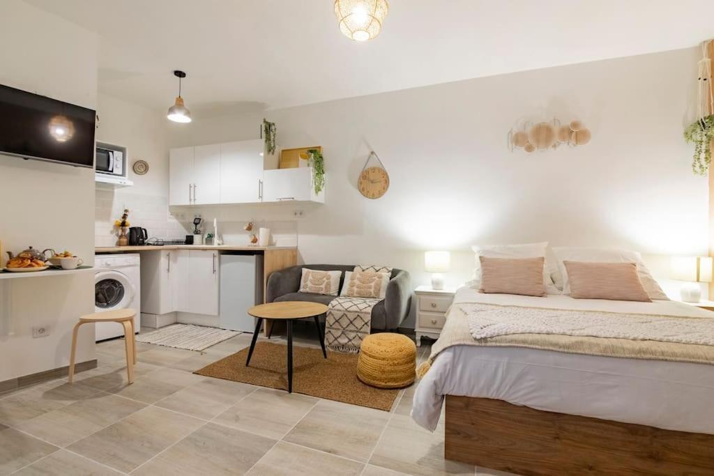 Studio « Le Boheme Chic » Nîmes Exteriör bild